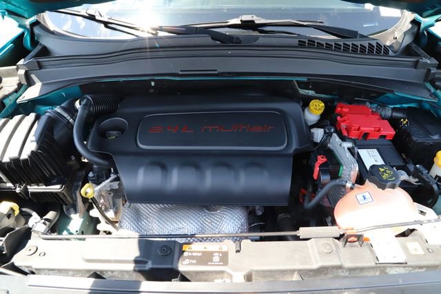 Used 2020 Jeep Renegade Sport w/ Sport Appearance Group AWD/4WD image 3
