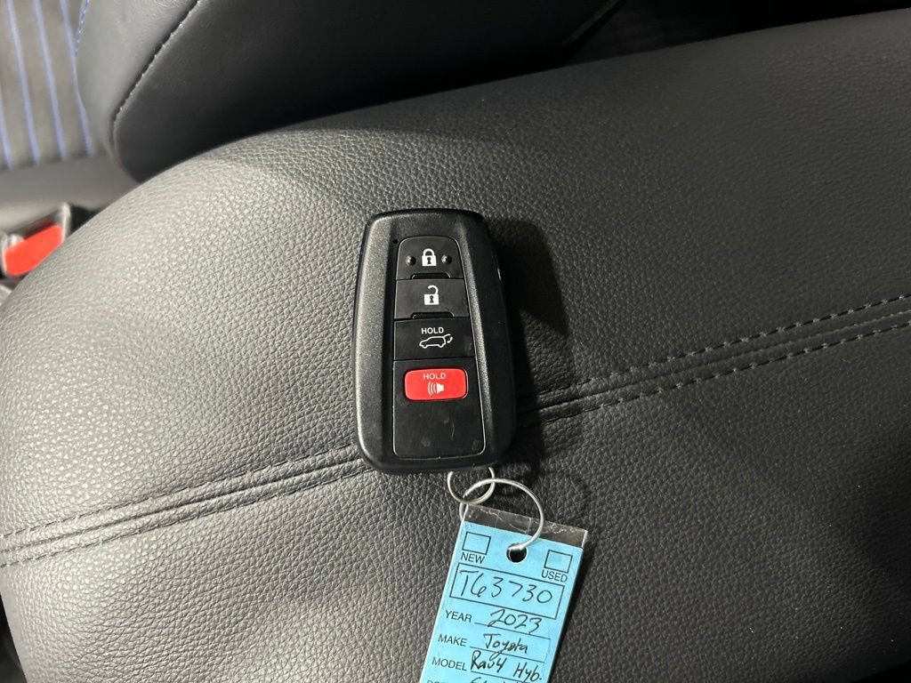 Used 2023 Toyota RAV4 XSE w/ XSE Grade Weather Package AWD/4WD image 25