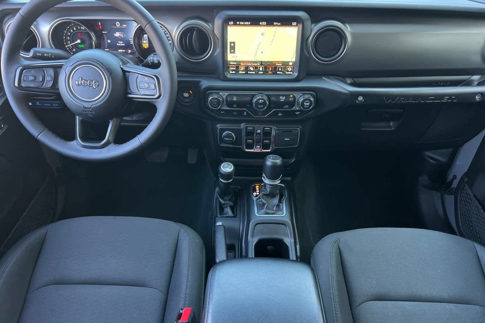 Used 2023 Jeep Wrangler Unlimited w/ 8.4" Radio Group AWD/4WD video 3