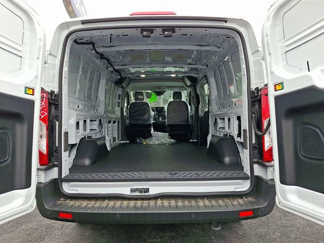Certified 2024 Ford Transit 250 Low Roof image 26