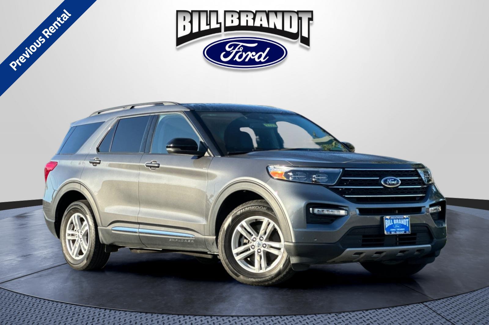 Certified 2024 Ford Explorer XLT w/ Equipment Group 202A AWD/4WD image 1