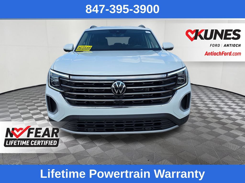 Used 2024 Volkswagen Atlas SE AWD/4WD image 2