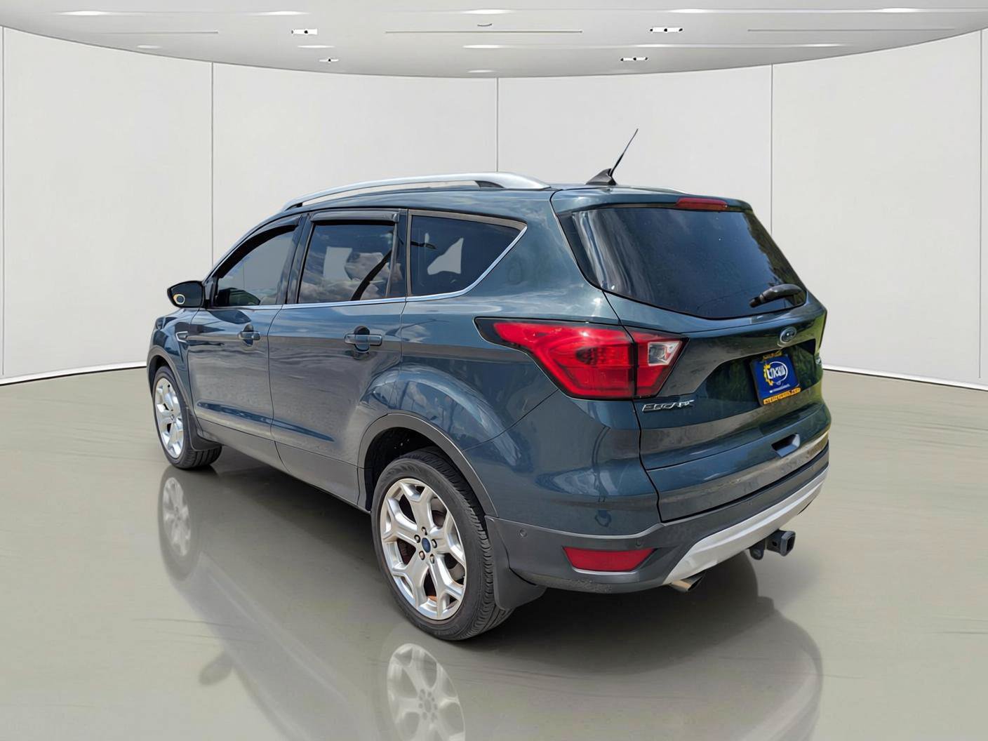 Certified 2019 Ford Escape Titanium AWD/4WD image 8