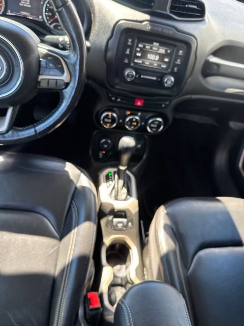 Used 2017 Jeep Renegade Limited AWD/4WD image 29
