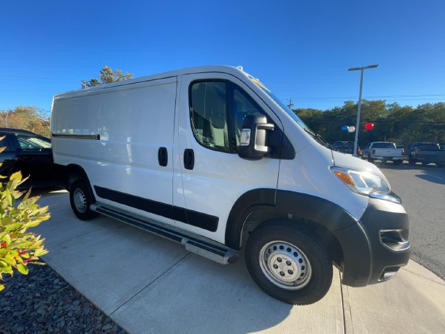 Used 2025 RAM ProMaster 2500 w/ U-Haul Equipment Group FWD image 8