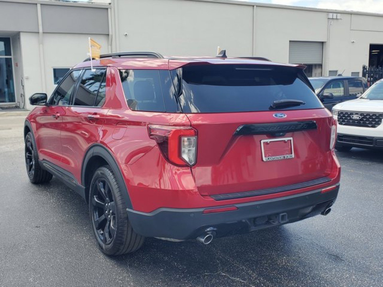 Certified 2023 Ford Explorer ST-Line w/ Class IV Trailer Tow Package RWD image 2