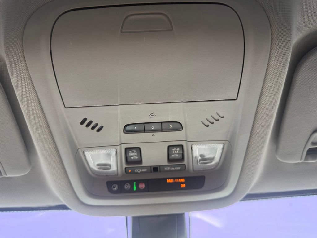 Used 2019 GMC Acadia SLT w/ LPO, Floor Liner Package AWD/4WD image 33