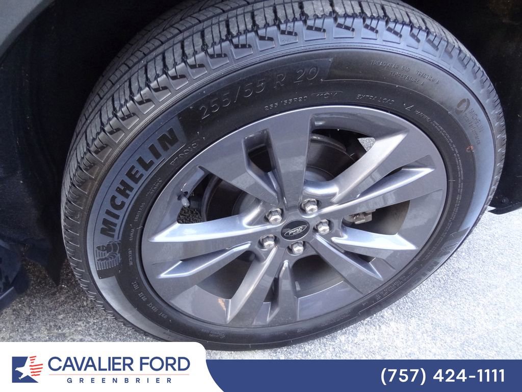 Certified 2023 Ford Explorer XLT w/ Equipment Group 202A AWD/4WD image 11