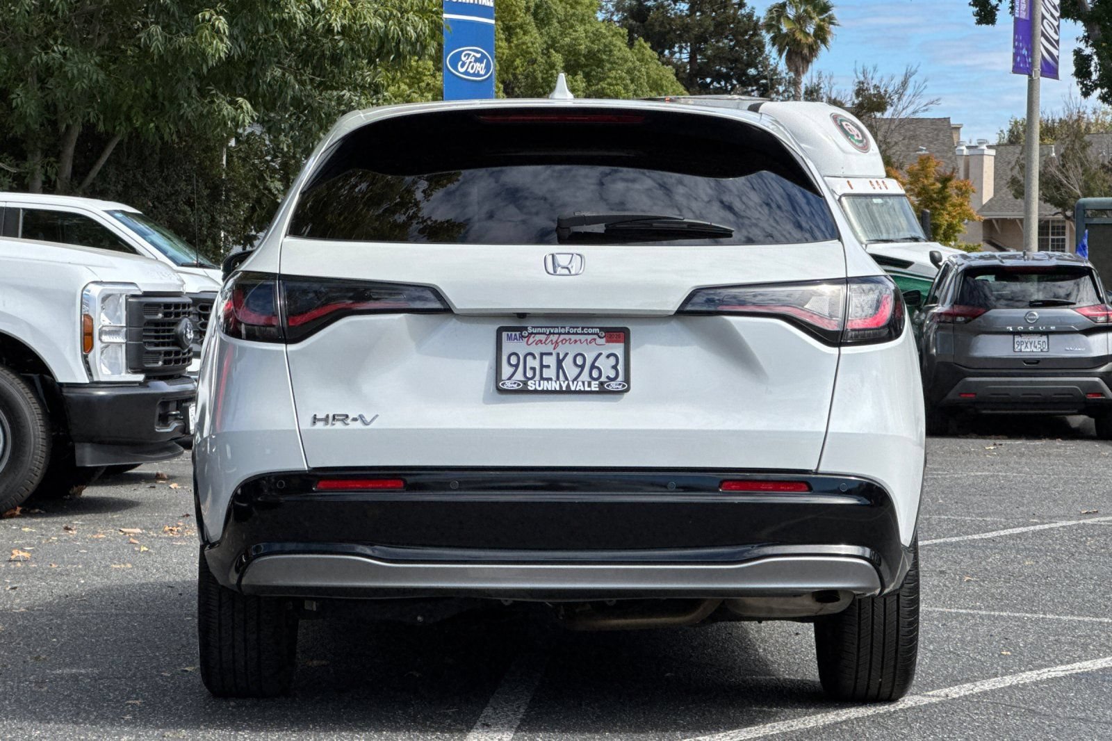 Used 2023 Honda HR-V EX-L image 5