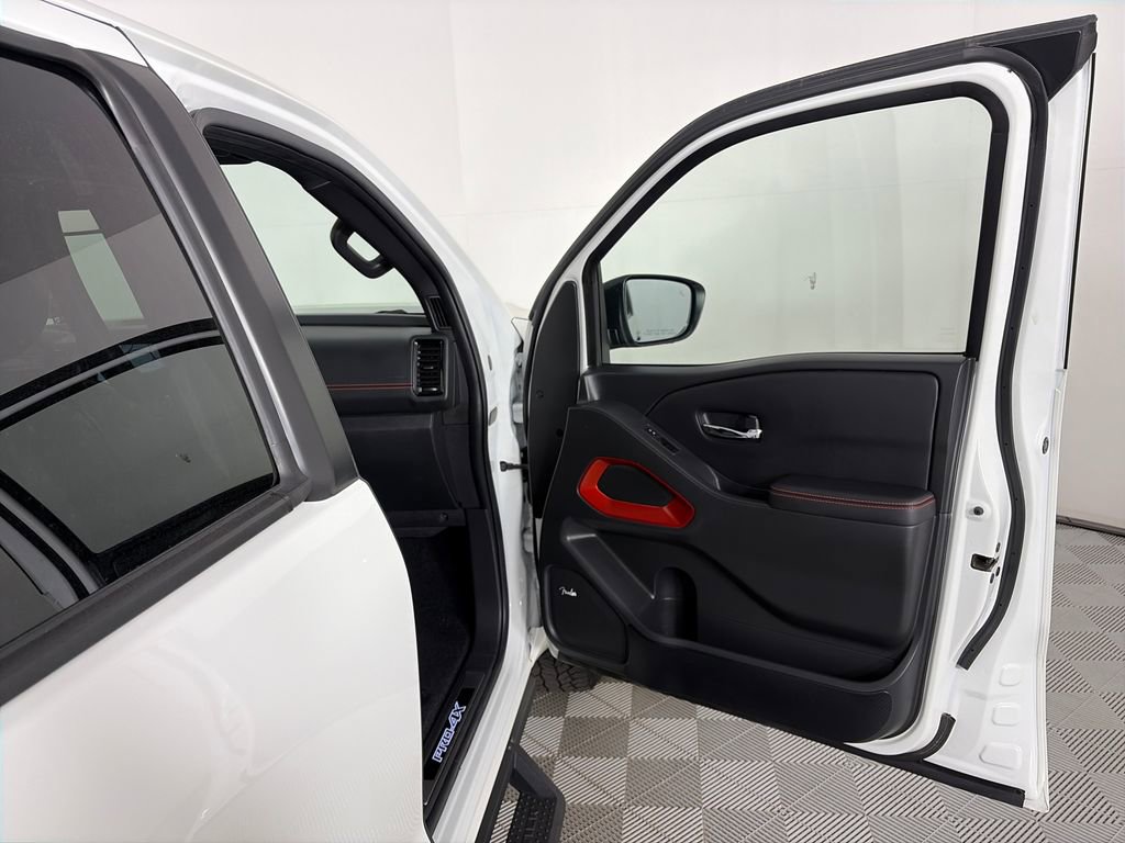 Used 2023 Nissan Frontier PRO-4X w/ Pro-4X Premium Package AWD/4WD image 31