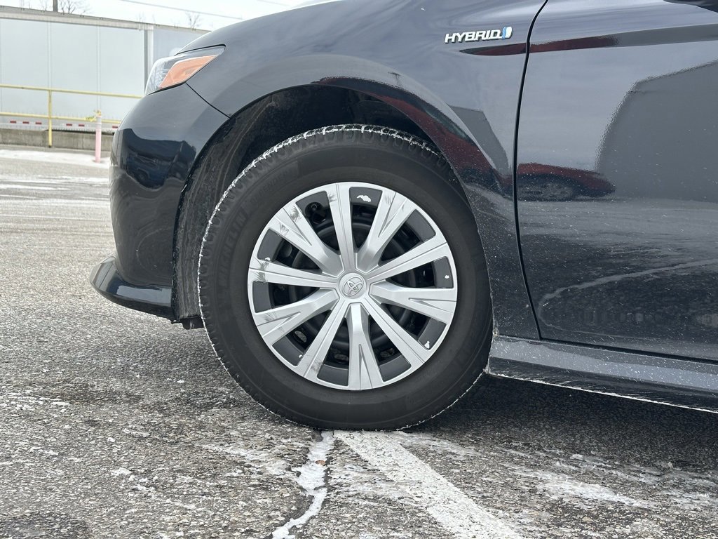 Used 2019 Toyota Camry LE image 8