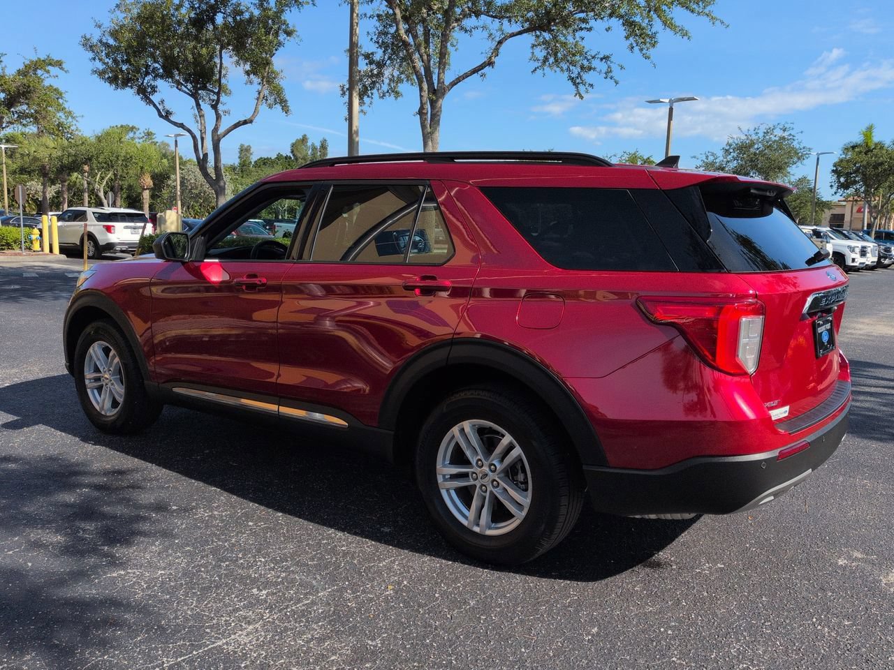 Certified 2023 Ford Explorer XLT w/ Equipment Group 202A AWD/4WD image 6