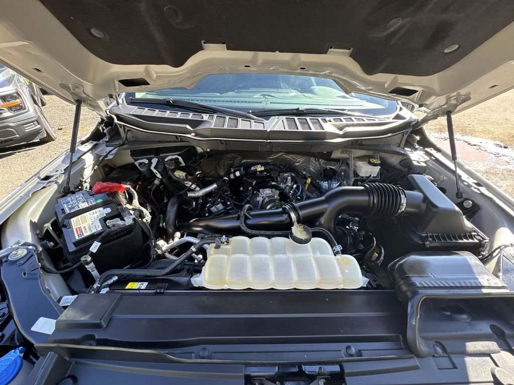 Certified 2022 Ford F150 XLT w/ Equipment Group 302A High image 24