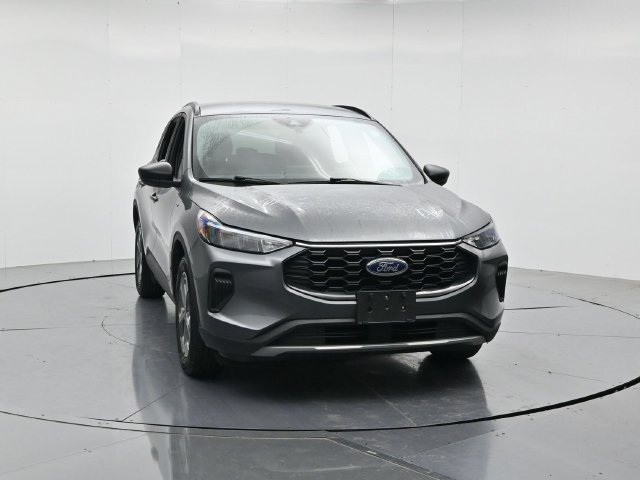 Certified 2025 Ford Escape ST-Line FWD image 4