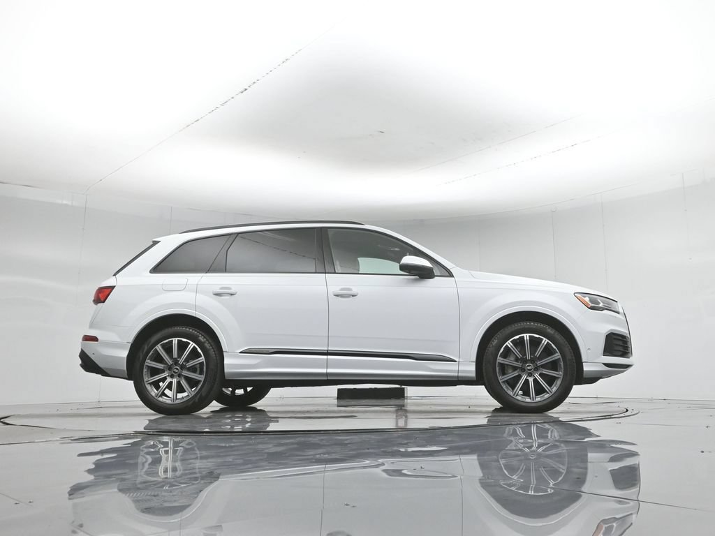 Used 2022 Audi Q7 2.0T Premium Plus w/ Premium Plus Package AWD/4WD image 56