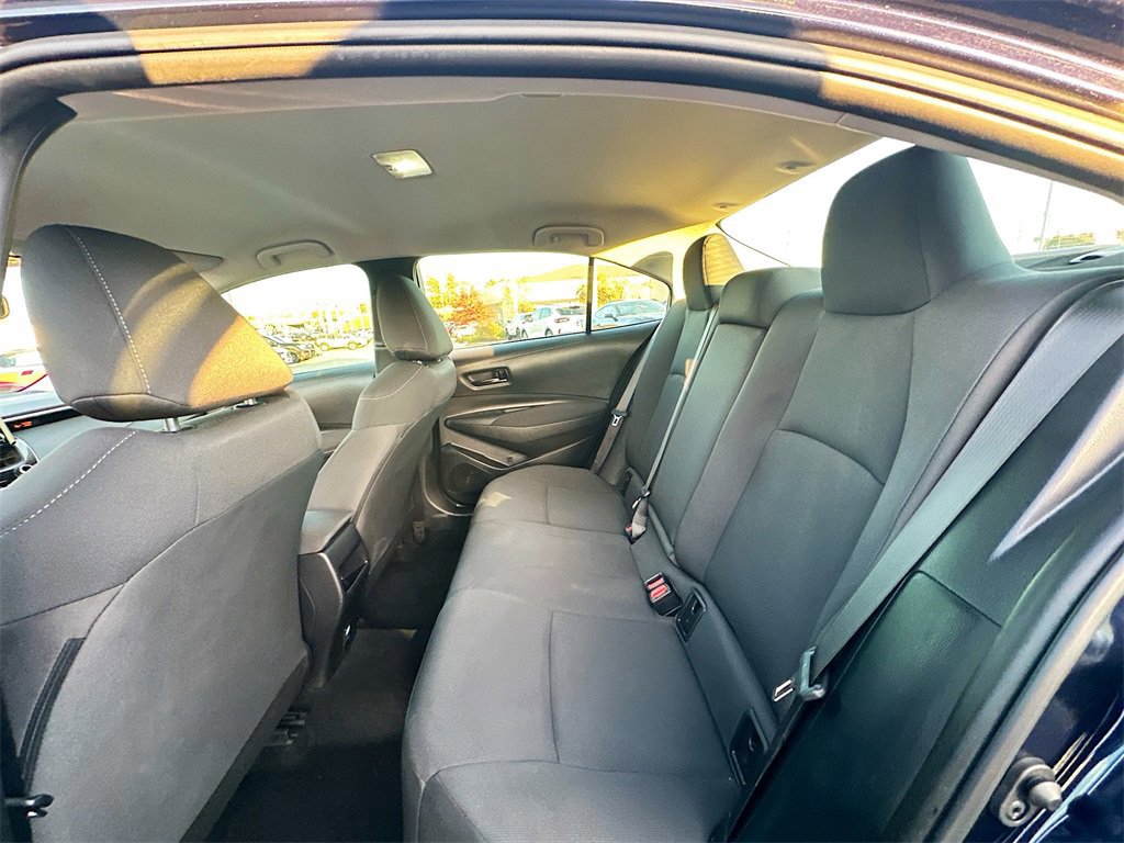 Used 2022 Toyota Corolla LE image 17