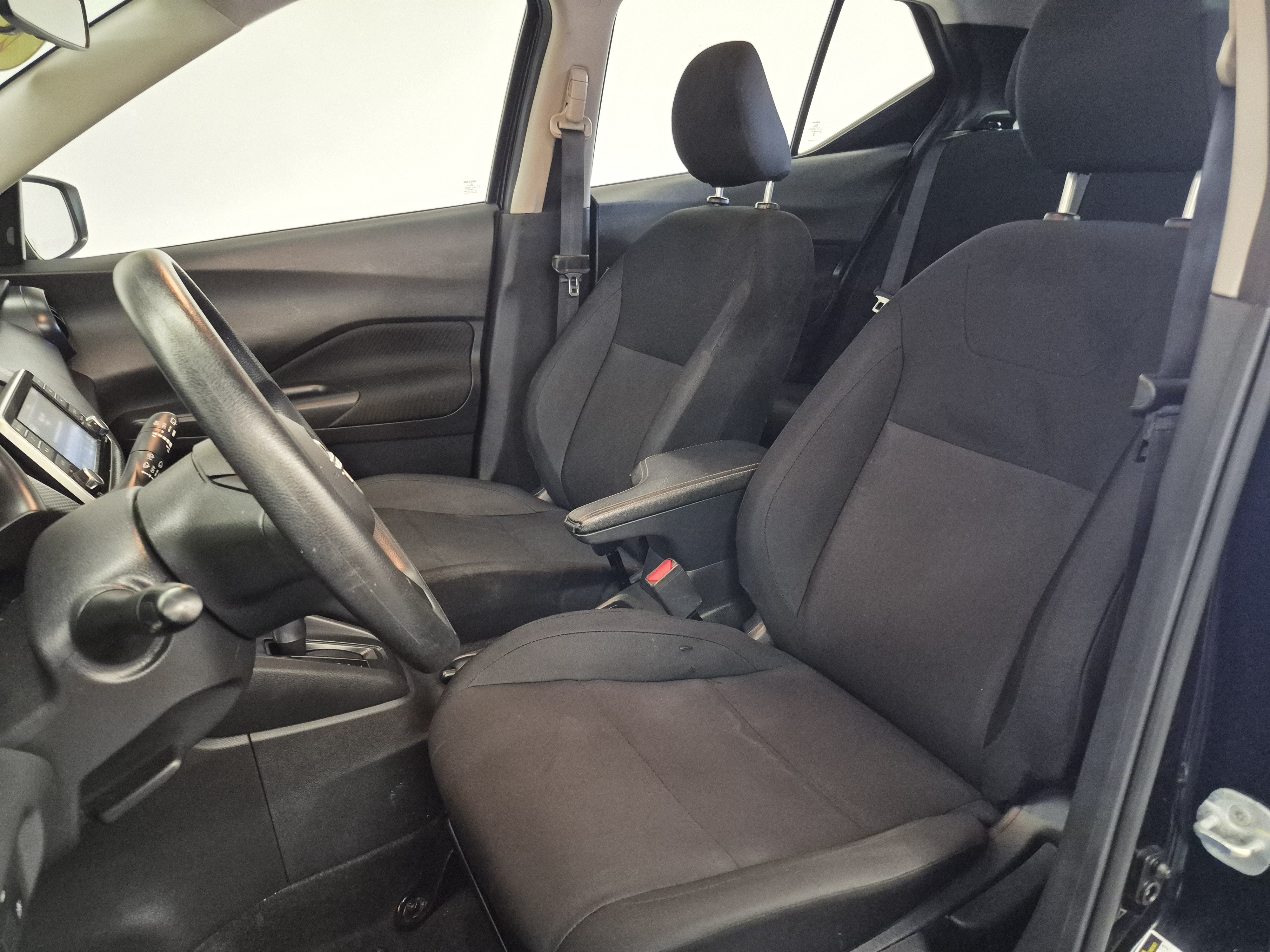 Used 2025 Nissan Kicks Play S FWD image 10