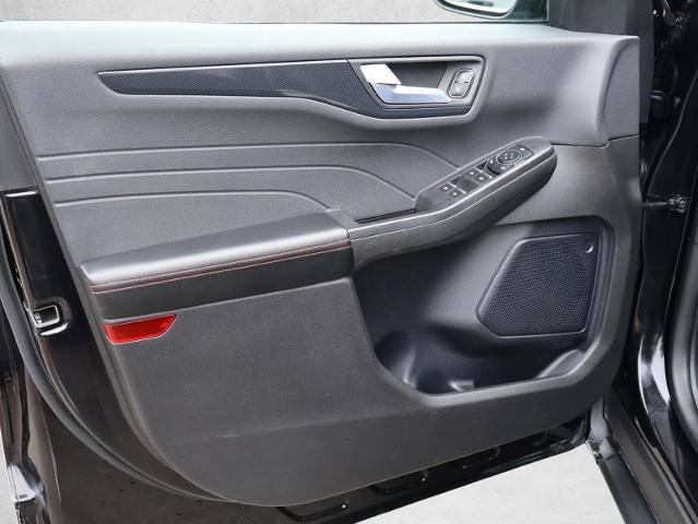 Certified 2024 Ford Escape ST-Line AWD/4WD image 11