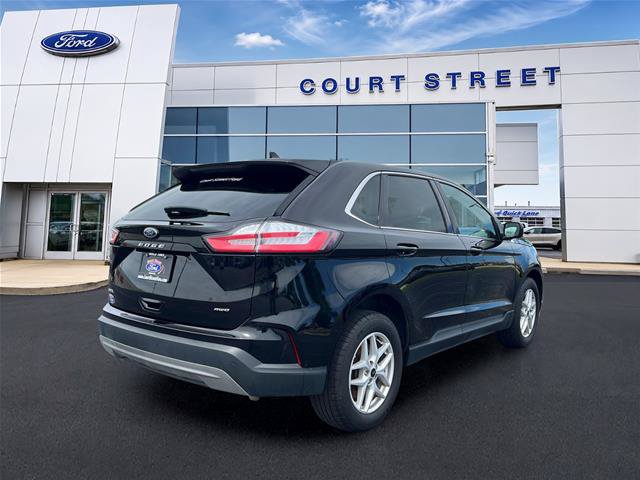 Certified 2024 Ford Edge SEL w/ Convenience Package AWD/4WD image 5