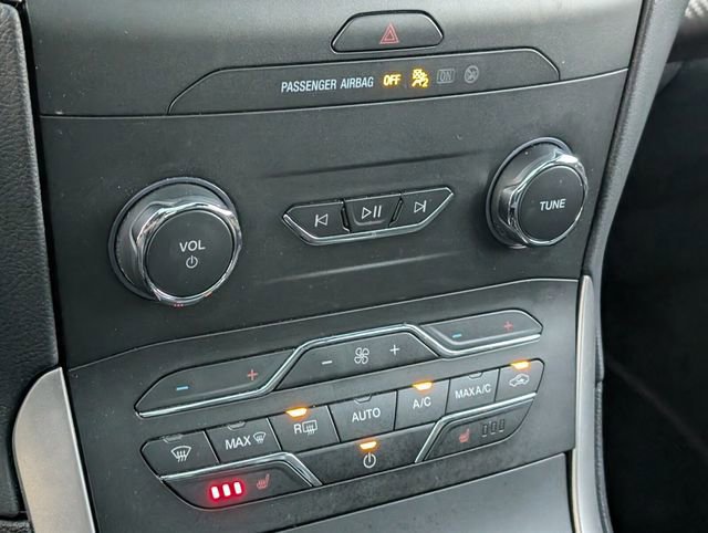 Certified 2020 Ford Edge ST-Line w/ Class II Trailer Tow Package image 22