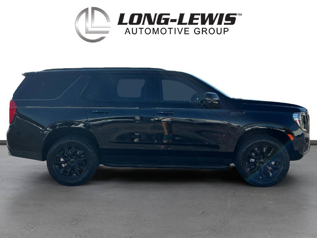 Used 2024 GMC Yukon AT4 w/ Technology Package AWD/4WD image 8