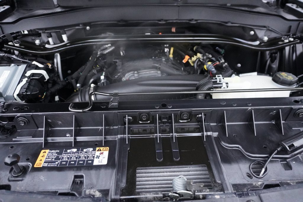 Certified 2025 Ford Explorer ST-Line w/ Premium Package image 30