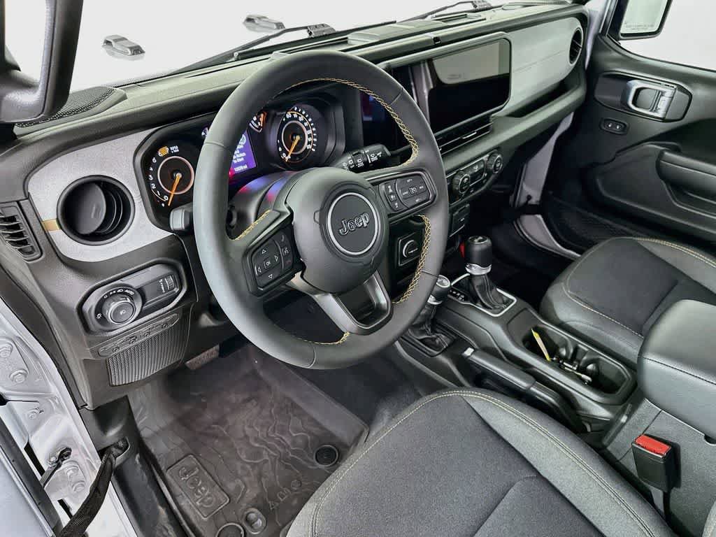 Used 2024 Jeep Wrangler Unlimited Sport AWD/4WD image 2