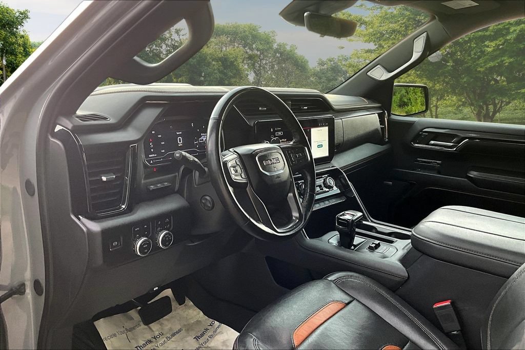 Used 2024 GMC Sierra 1500 AT4 w/ Technology Package AWD/4WD image 13