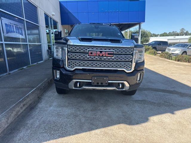 Used 2022 GMC Sierra 3500 Denali w/ Denali Black Diamond Edition AWD/4WD image 3