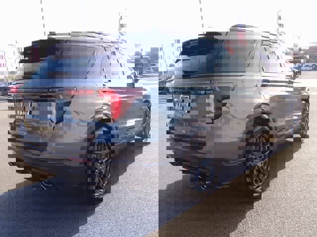 Certified 2025 Ford Explorer ST image 3