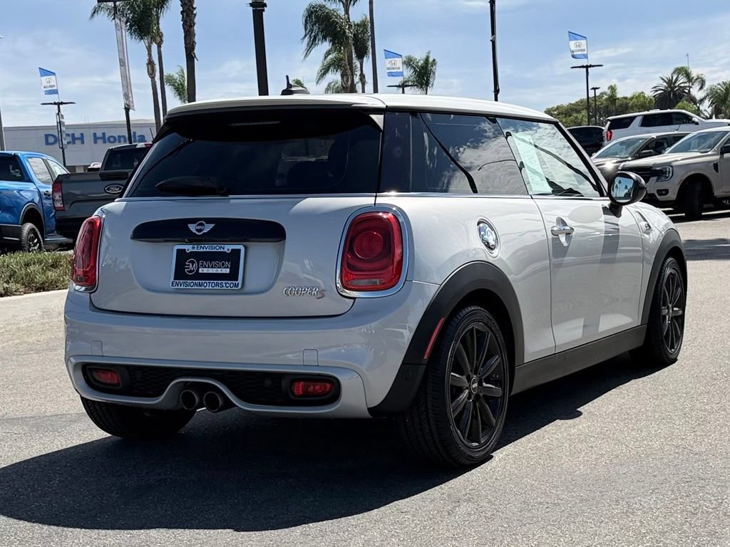 Used 2018 MINI Cooper S FWD image 8