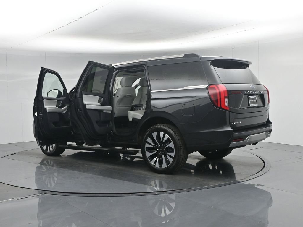 Certified 2025 Ford Expedition Platinum w/ Driver's Package AWD/4WD image 41