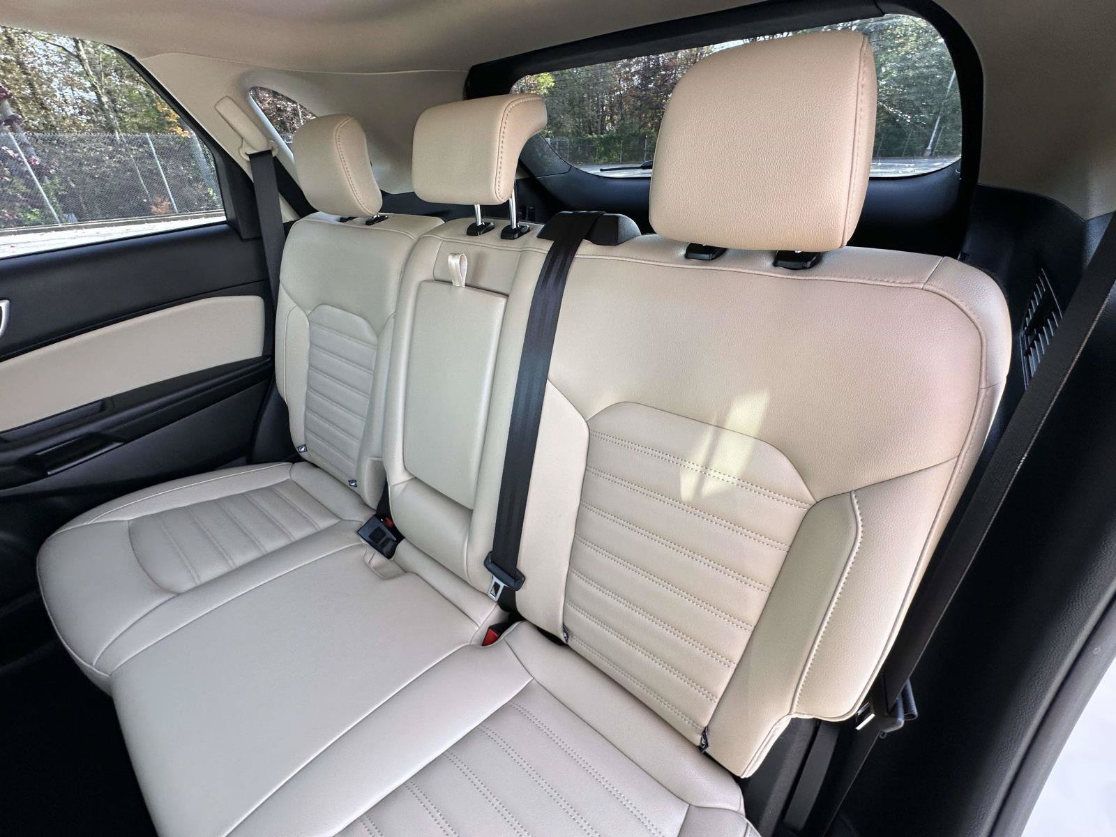 Certified 2024 Ford Edge SEL w/ Convenience Package AWD/4WD image 32