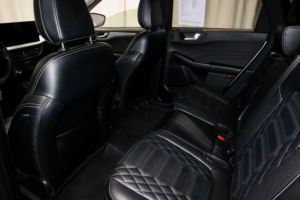 Certified 2024 Ford Escape SE w/ PHEV Premium Package image 22