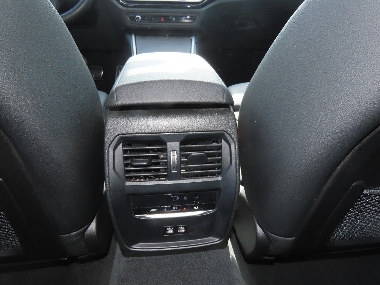 Used 2023 BMW 330i Sedan w/ M Sport Package RWD image 19