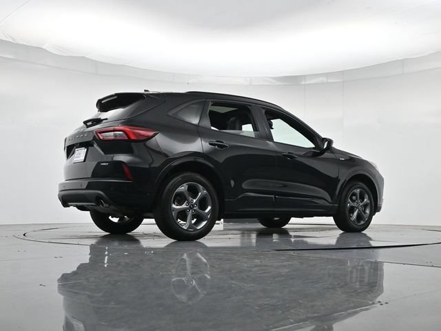 Certified 2024 Ford Escape ST-Line w/ Tech Pack #1 AWD/4WD image 35