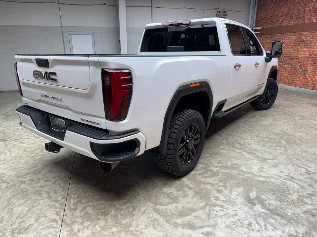 Used 2024 GMC Sierra 2500 Denali Ultimate AWD/4WD image 5
