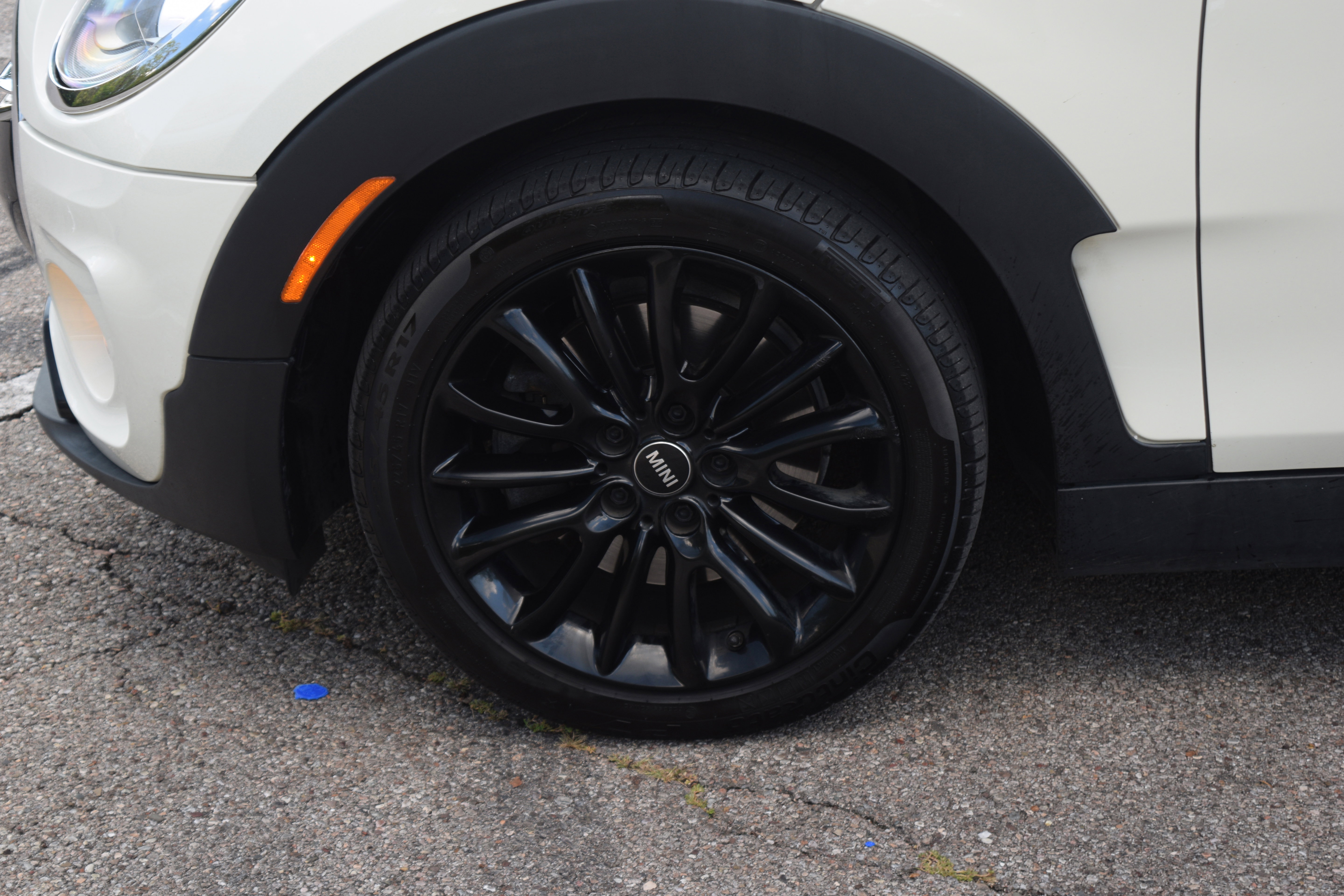 Used 2019 MINI Cooper Clubman S image 27