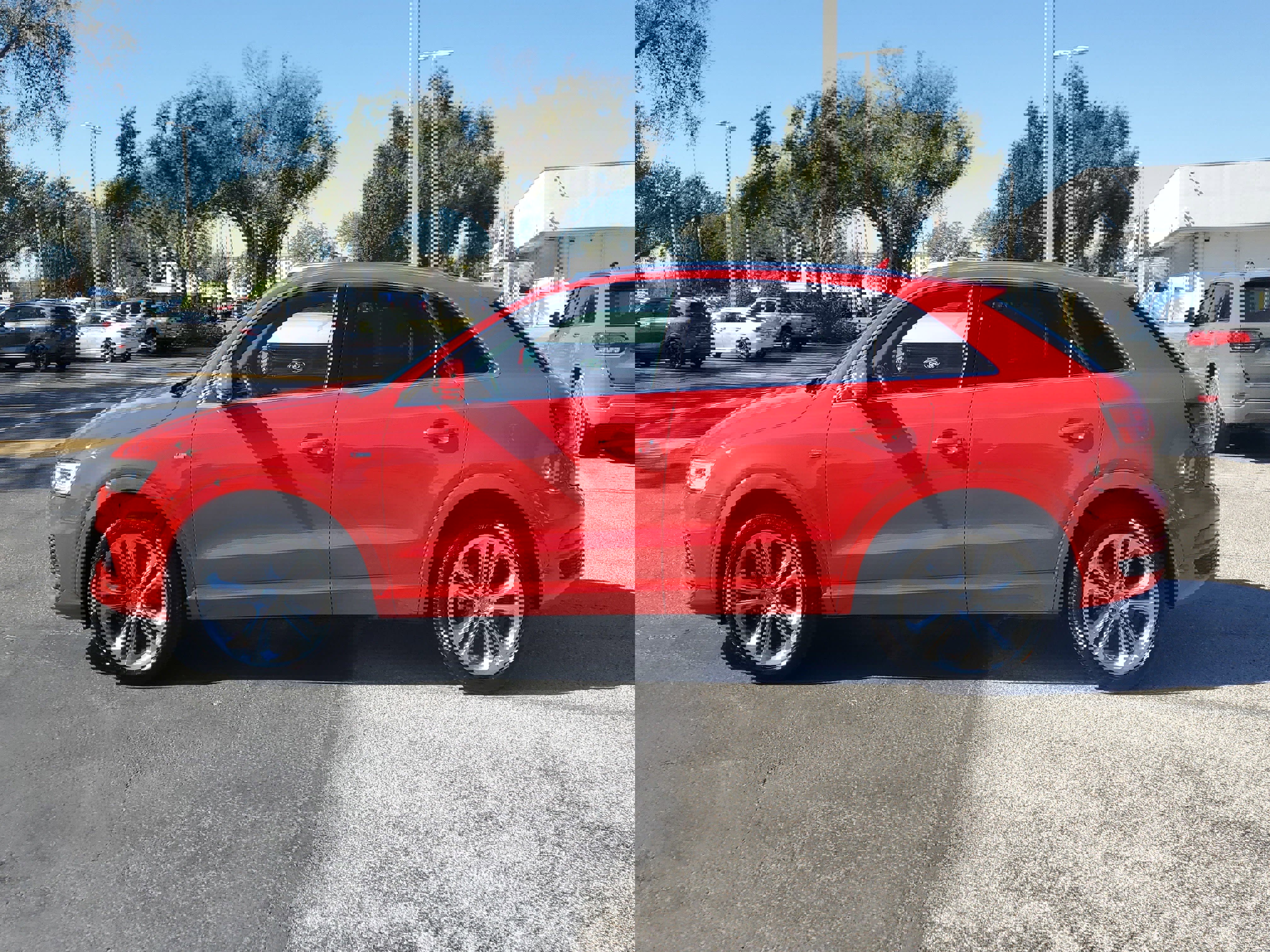 Used 2018 Audi Q3 2.0T Premium Plus w/ Premium Plus Package image 4