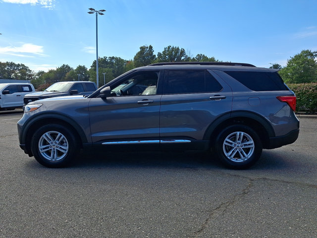 Certified 2021 Ford Explorer XLT w/ Equipment Group 202A AWD/4WD image 6