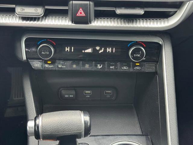 Used 2021 Kia K5 GT-Line image 16