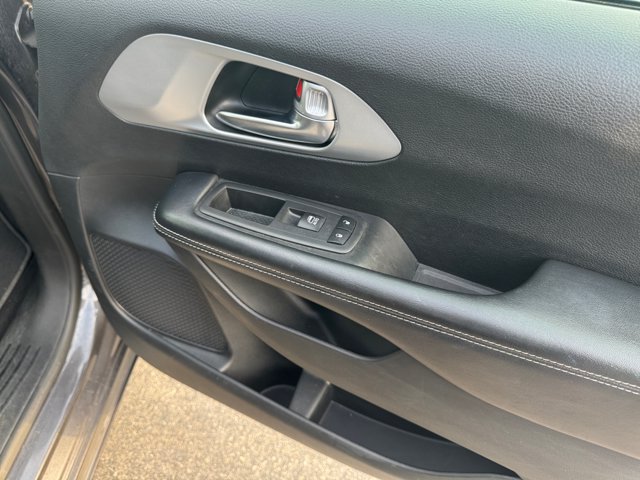 Used 2019 Chrysler Pacifica Touring Plus w/ S Appearance Package FWD image 16