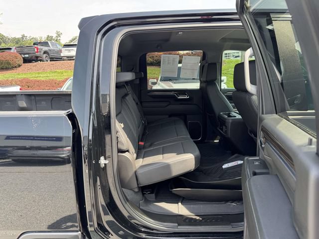 Used 2024 Chevrolet Silverado 3500 LT w/ Midnight Edition AWD/4WD image 12