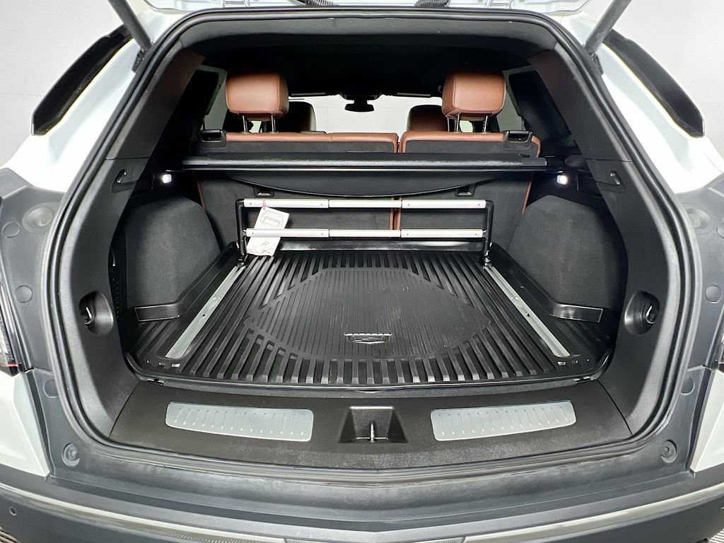 Used 2021 Cadillac XT5 Sportv w/ LPO, Floor Liner Package AWD/4WD image 32