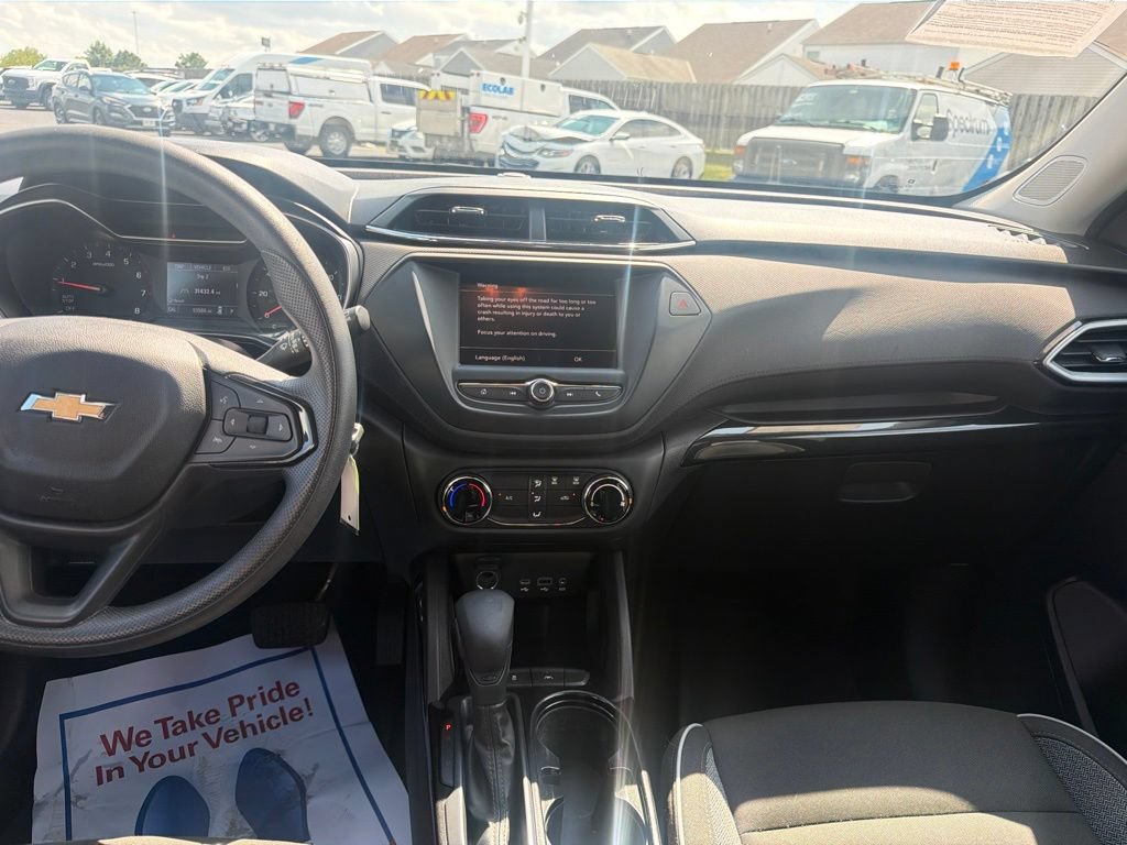 Used 2021 Chevrolet TrailBlazer LS FWD image 20