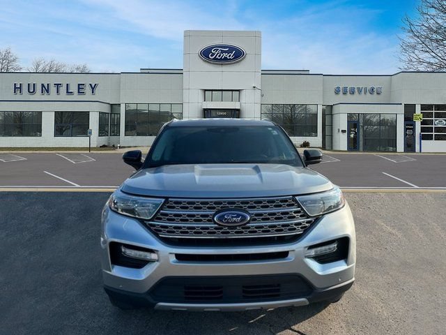 Certified 2023 Ford Explorer Limited AWD/4WD image 2