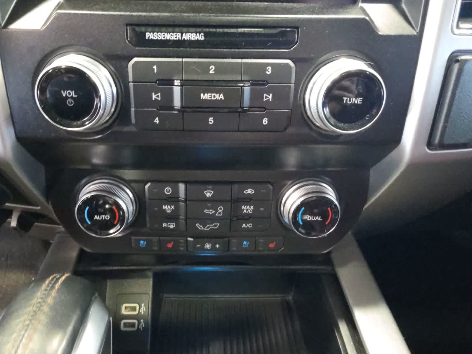 Certified 2020 Ford F150 Platinum w/ Technology Package AWD/4WD image 31