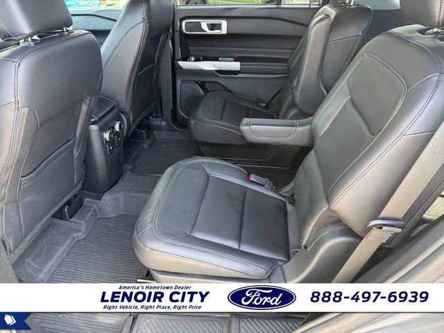 Certified 2022 Ford Explorer XLT w/ Equipment Group 202A image 11