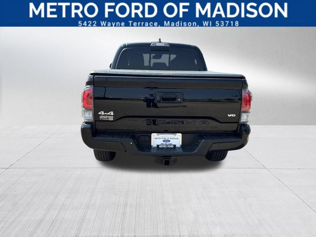 Used 2021 Toyota Tacoma Limited AWD/4WD image 4