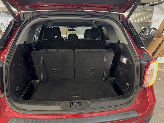 Certified 2023 Ford Explorer XLT AWD/4WD image 9
